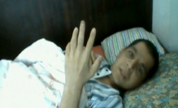 Пребитият от скинари Метин все още в тежко състояние