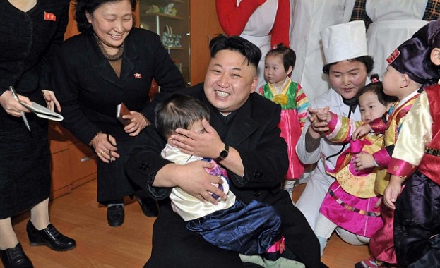 Ким Чен Ун показа невиждана усмивка 