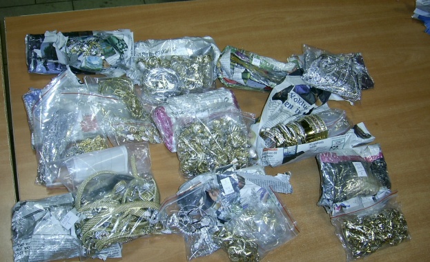  Златни бижута за 200 хил. лв. откриха на Капитан Андреево