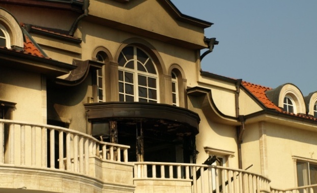 1500 лева глоба за крадците в дома на Цар Киро