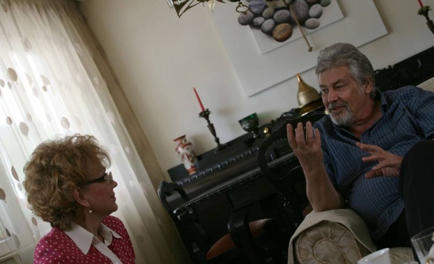 Велева: Ламбо гледа с насмешка на скандалите в БСП