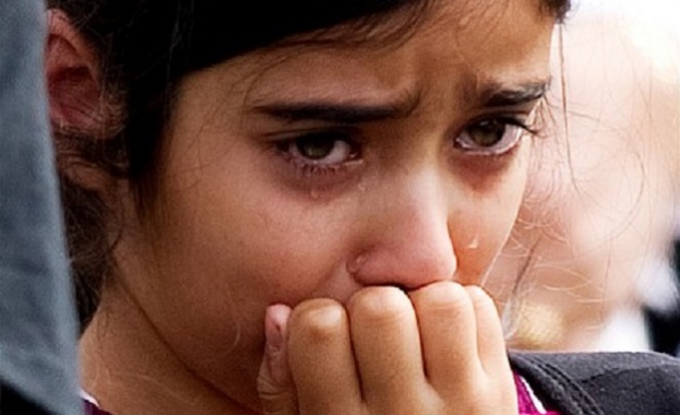 12-годишно йеменско момиче плаче с каменни сълзи /видео/