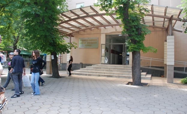 Пловдивският университет обучава кадри за работа с бежанци