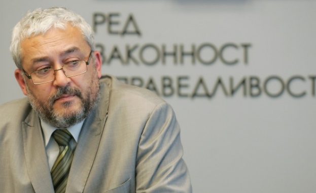 Емил Василев от РЗС нападна Радан Кънев, защитавал БСП и ДПС