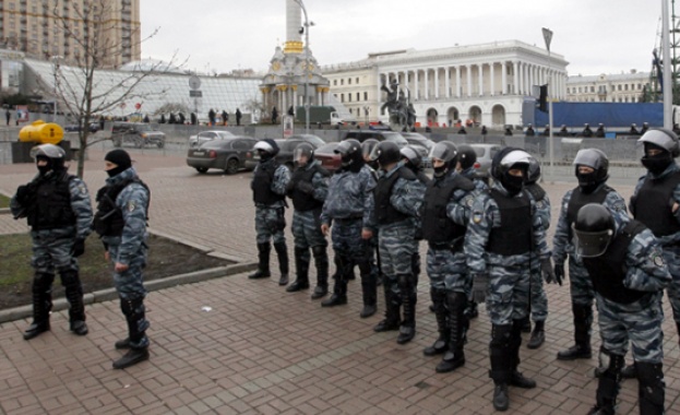 Взрив избухна в киевския Дом на профсъюзите