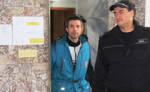 Шест години затвор за серийния педофил