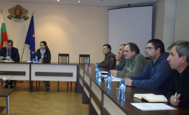 Областният на Силистра смъмри институциите и снегопочистващите фирми 