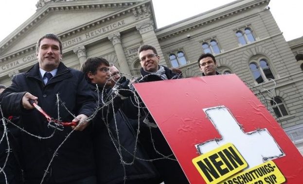 Швейцария гласува дали да върне квотите за граждани от ЕС