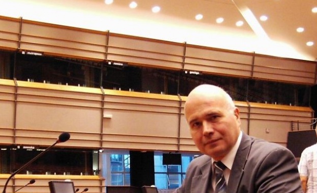 Най-важната информация ще циркулира по затворени канали