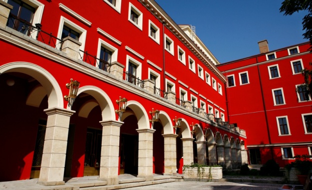 Ремонтът на Пловдивския театър приключва до шест месеца