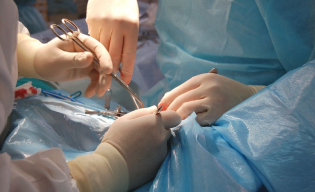 Лекари се борят за живота на пострадалата в асансьора Мария 