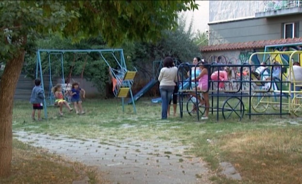 Собственикът на спорната площадка в "Гео Милев" готов на отстъпки