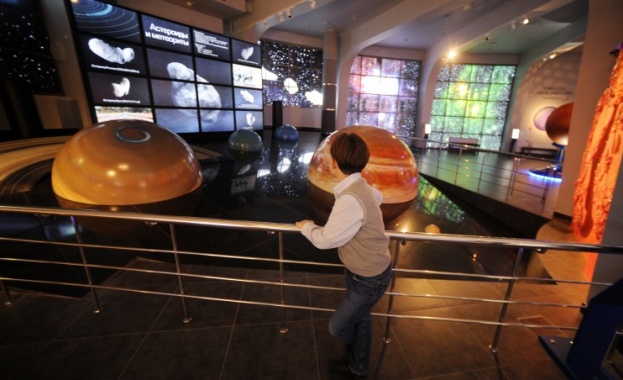 В Московския планетариум се открива първата в Русия интерактивна изложба за космоса