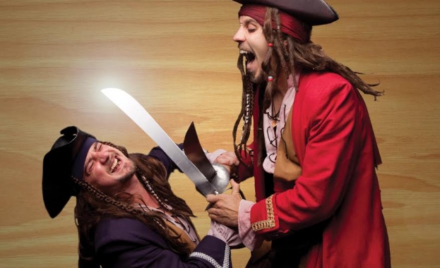 Столичният куклен театър черпи влюбените за Свети Валентин 