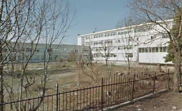 Видни интелектуалци с подписка срещу решението НГДЕК да се върне в "Модерно предградие"