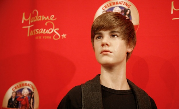 "Гонят" Бийбър от Музея на Мадам Тюсо в Ню Йорк
