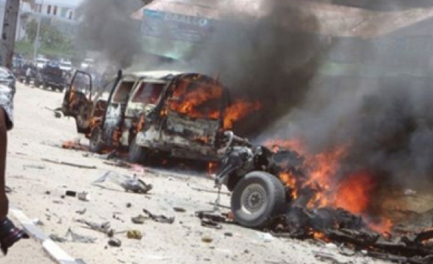 Кола-бомба избухна на международното летище в Могадишу