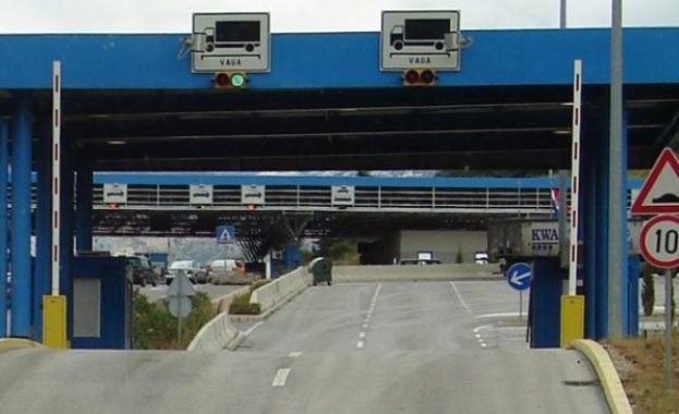 Турция задържа петима нелегални бежанци при опит за влизане в България