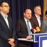 Реформаторският блок - силиконовият бюст на ГЕРБ