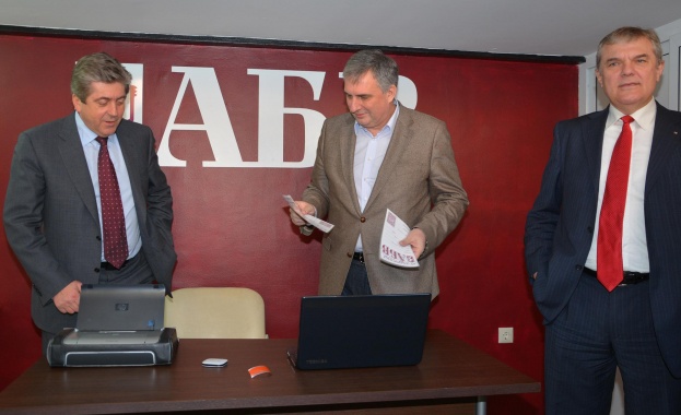 Първанов ще посети Кюстендил и Перник, Калфин отива в Стара Загора