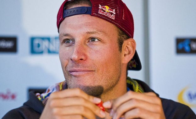 Свиндал се прибира вкъщи 