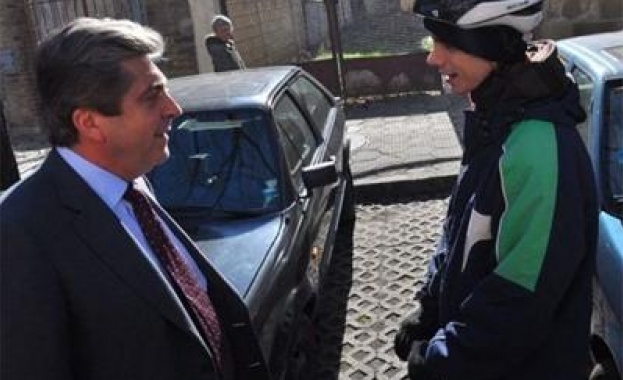 Млад варненец към Първанов: Национален предател