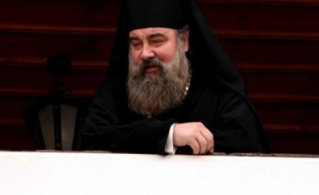 Св. Синод уволни игумена на Бачковския манастир заради скандалните клипчета 