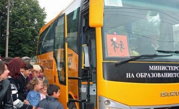 Започват проверки на училищните автобуси