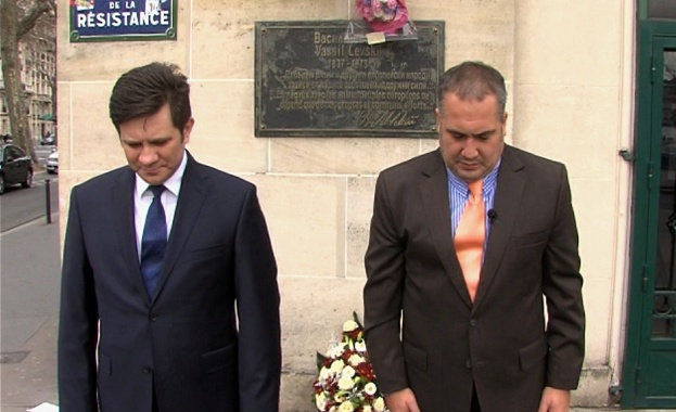 Бинев и евродепутатите от ЕСД почетоха годишнината от смъртта на Левски в Париж