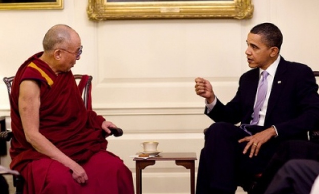 Обама посрещна Далай Лама
