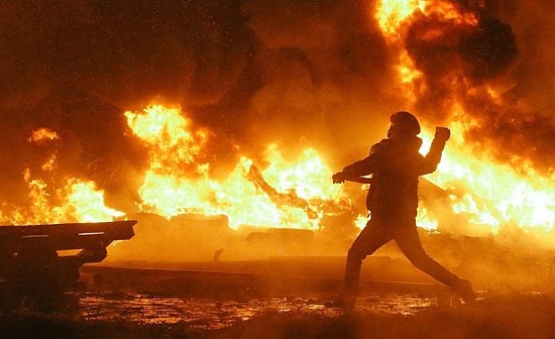 След 77 жертви по-силни барикади на Майдана 