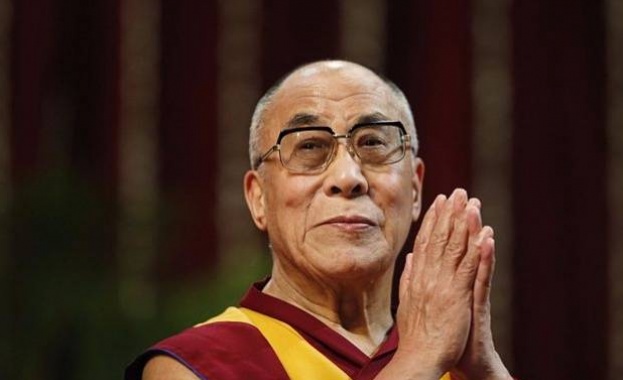 Далай Лама се надява Тръмп и Путин да работят за мир
