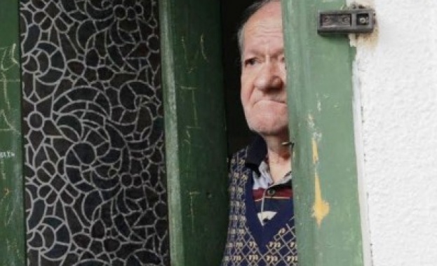 Децата от порно снимките във Фейсбук са изведени от семейството 