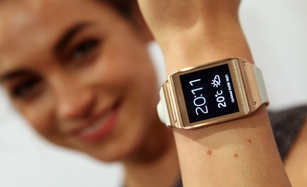Samsung ще представи два нови часовника Galaxy Gear /снимка/