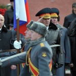 Руският президент поднесе венец на паметника на незнайния воин в Москва
