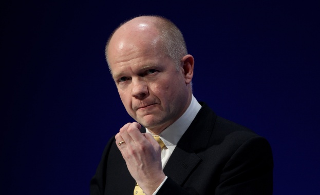 Уилям Хейг предупреди Русия да не се намесва в Украйна