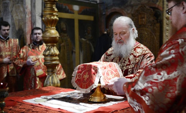 Патриарх Кирил се помоли за Украйна