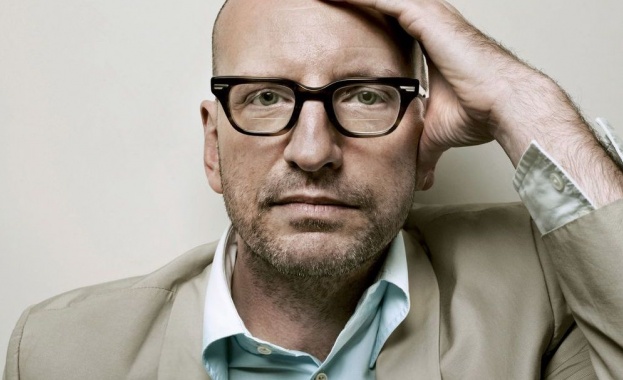 Содърбърг дебютира на малкия екран (видео)