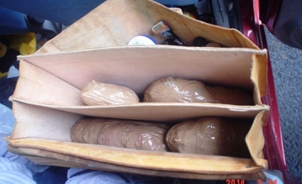 1,5 кг марихуана е задържана на Дунав мост 2