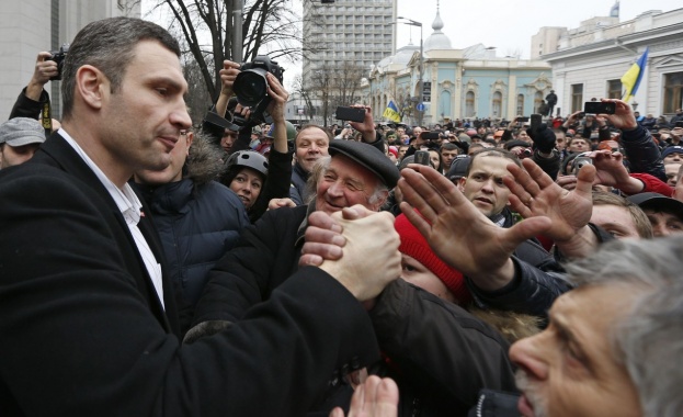 Кличко се обяви за лустрация 