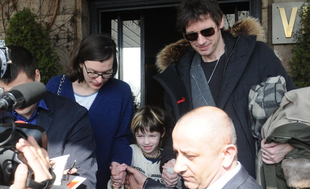 Мила Йовович пристигна в България 