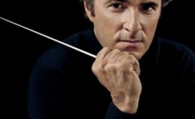 Давид Хименес Карерас дирижира отново Софийската филхармония