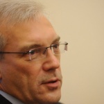 Представителят на Русия към НАТО: алиансът няма роля в регулирането на кризата в Украйна