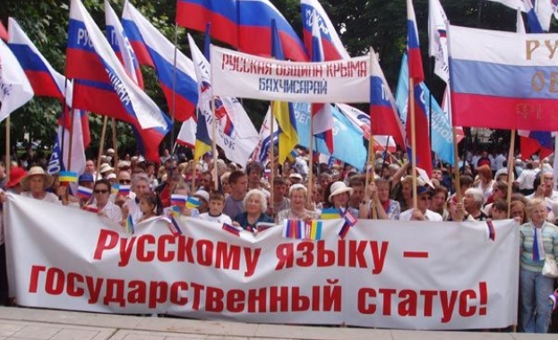 И.д. президент на Украйна Турчинов създава работна група за Закон за езика