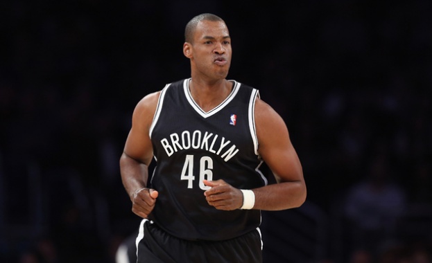 Масов интерес към потника на хомосексуалния баскетболист Джейсън Колинс