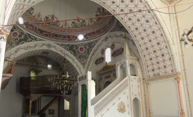 Давутоглу се помоли в пловдивската Джумая джамия