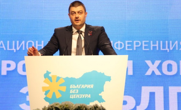 Бареков иска предсрочни избори през юли или октомври