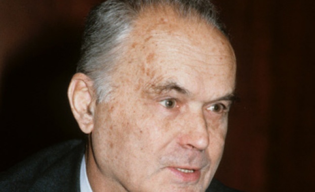 Почина създателят на изтребителите "МиГ"