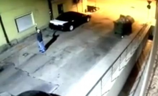 Стреляха по кабинета на Бареков 