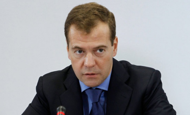 Медведев: на Русия е необходима една силна Украйна